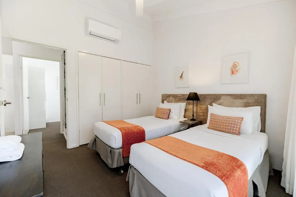 Apartment Villa Kananda, Beside Hastings St & Main Beach Noosa Heads Australia