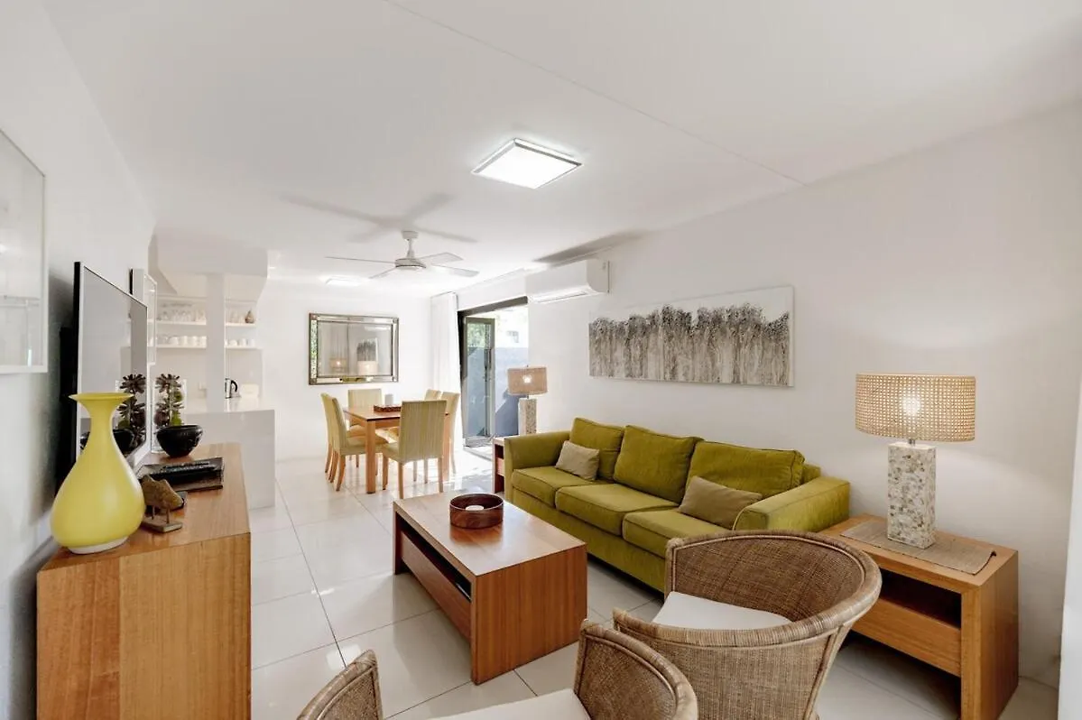 Villa Kananda, Beside Hastings St & Main Beach Noosa Heads