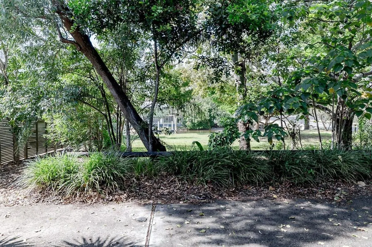 Villa Kananda, Beside Hastings St & Main Beach Noosa Heads Australia